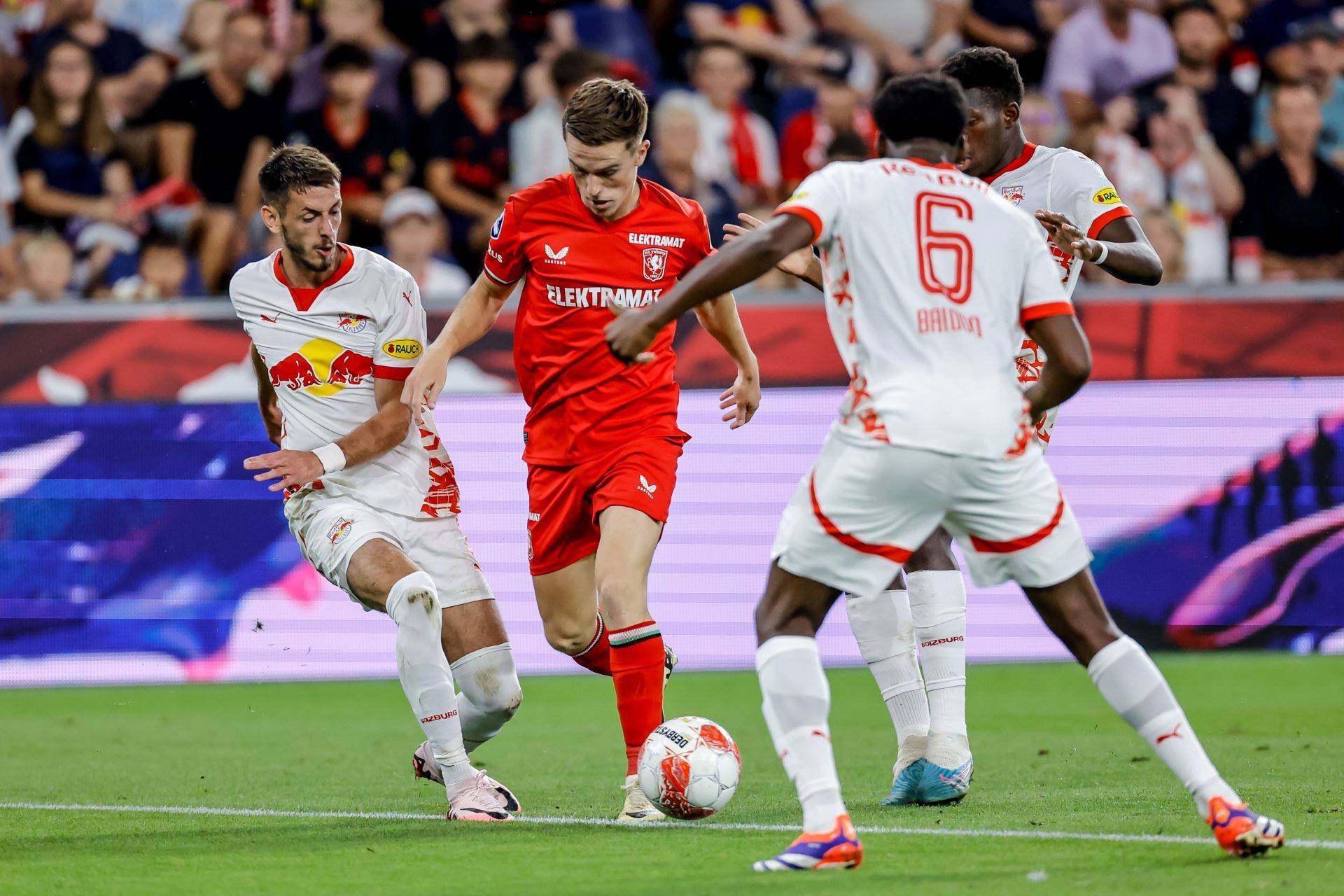 强烈的赛场 强烈的赛场